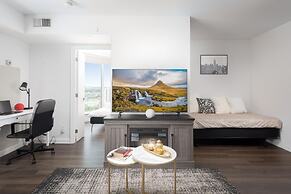 Waterfront Clair Avenue