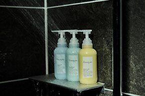 Snow Peak YAKEI SUITE ABURAYAMA FUKUOKA