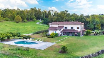 Cascina Moglia 8 1 Emma Villas