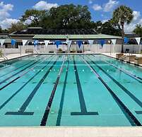 Burbank - Beautiful Designer Home Near Glenview Country Club