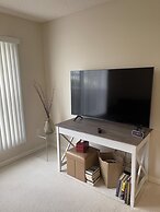 Burbank - Beautiful Designer Home Near Glenview Country Club