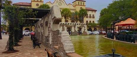 Burbank - Beautiful Designer Home Near Glenview Country Club