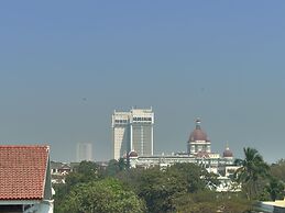 The Majlis Hotel - Near Taj Hotel Colaba