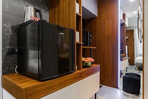 Lumina light apartment