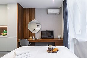 Lumina comfortable apartment in Warshaw