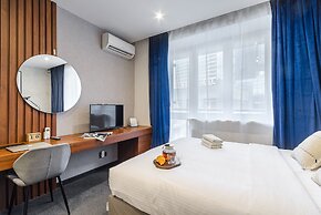 Lumina comfortable apartment in Warshaw