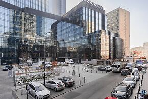 Lumina comfortable apartment in Warshaw