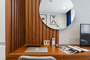 Lumina comfortable apartment in Warshaw