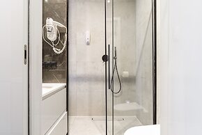 Lumina comfortable apartment in Warshaw