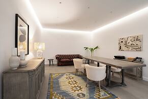 NĒRO Light-Filled Suites