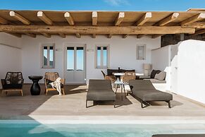 NĒRO Light-Filled Suites