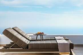 NĒRO Light-Filled Suites