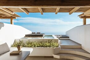 NĒRO Light-Filled Suites