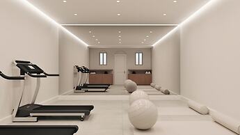 NĒRO Light-Filled Suites