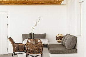 NĒRO Light-Filled Suites