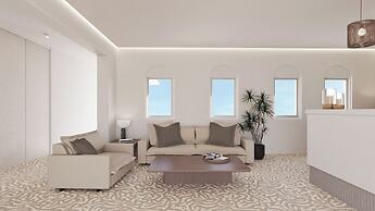 NĒRO Light-Filled Suites