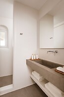 NĒRO Light-Filled Suites