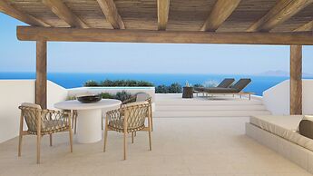 NĒRO Light-Filled Suites