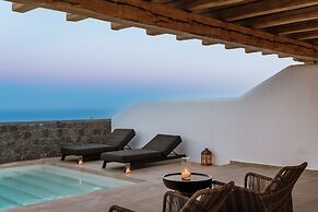 NĒRO Light-Filled Suites