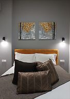 Atelier Deluxe Apt Must