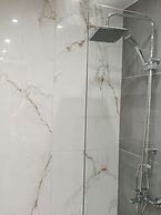 Atelier Deluxe Apt Must