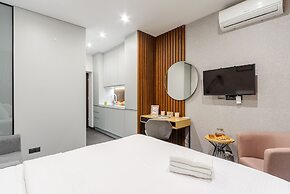 Lumina cozy stylish apartment