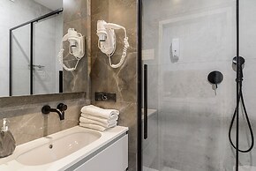 Lumina cozy stylish apartment