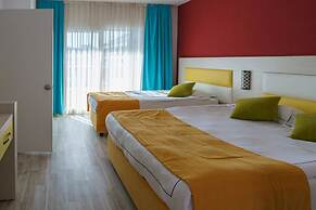 Side Win Hotel & Spa