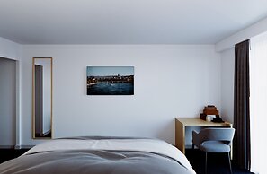 Riverside Hotel Merian