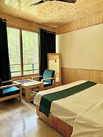 Hotel Mid Orchard Kasol (Riverside)