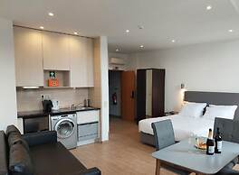 New Life - AVENIDA ALIADOS SUITE-1F