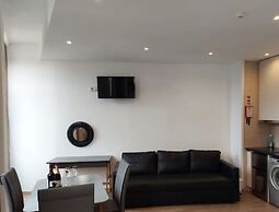 New Life - AVENIDA ALIADOS SUITE-1F