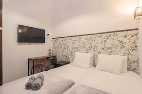 Happy Holiday Sintra