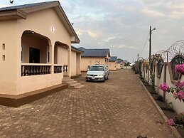 Naayina Vacation Villas