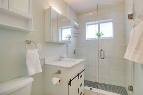 Modern Retreat 3 Miles From Fort Lauderdale Beach!