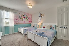 8 Mi to Disney: Spacious Home w/ Pool in Kissimmee