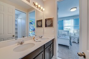 8 Mi to Disney: Spacious Home w/ Pool in Kissimmee
