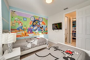 8 Mi to Disney: Spacious Home w/ Pool in Kissimmee