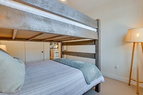 Winter Park Condo w/ Balcony ~ 4 Mi to Slopes