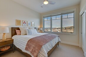 Winter Park Condo w/ Balcony ~ 4 Mi to Slopes