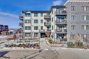 Winter Park Condo w/ Balcony ~ 4 Mi to Slopes