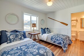 Scenic Bandon Vacation Rental w/ Beach Access!