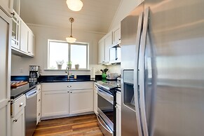 Scenic Bandon Vacation Rental w/ Beach Access!