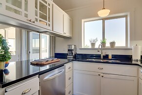 Scenic Bandon Vacation Rental w/ Beach Access!