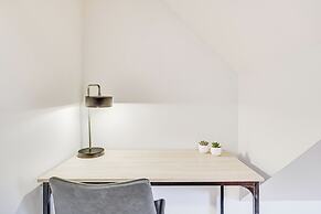 Beach & Lake Access: Family Poconos Home w/ Deck