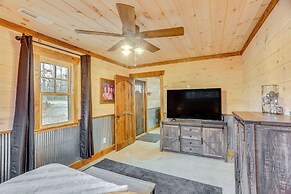 Peaceful Hiker's Hideaway w/ Deck on 1 Acre!