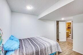 Shawnee Vacation Rental ~ 11 Mi to Kansas City!