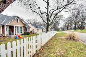 Shawnee Vacation Rental ~ 11 Mi to Kansas City!