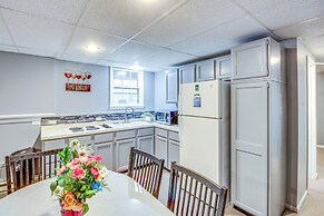 Shawnee Vacation Rental ~ 11 Mi to Kansas City!