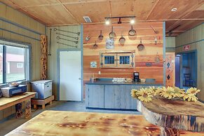 Montana Cabin: Day Trip to Glacier Natl Park!